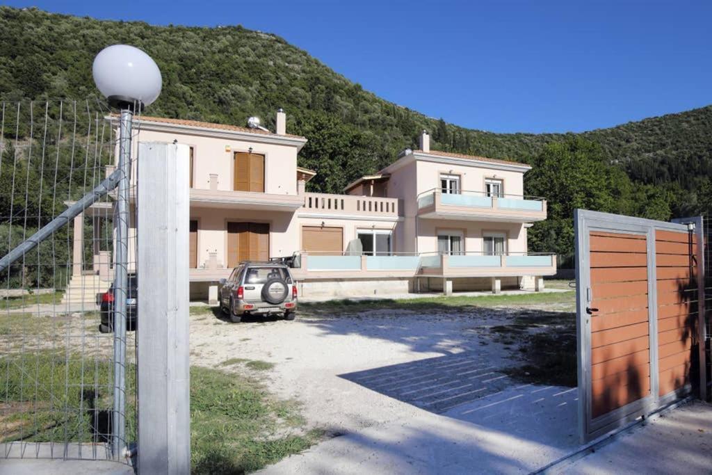 Villa Ligero Agios Christoforos  Extérieur photo